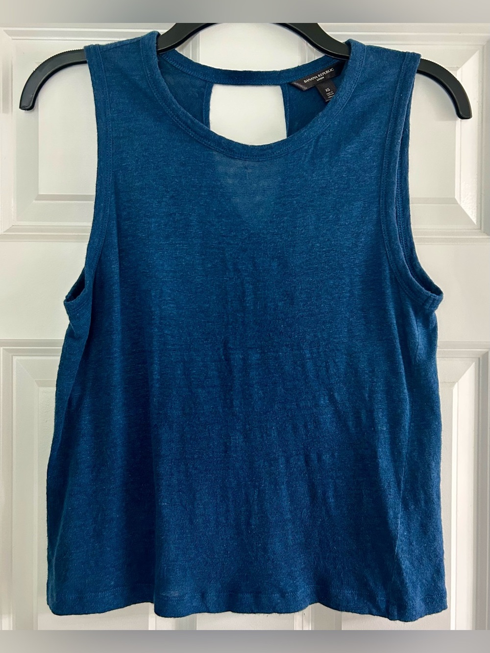 Banana Republic 100% Linen Twist Back Tank Top